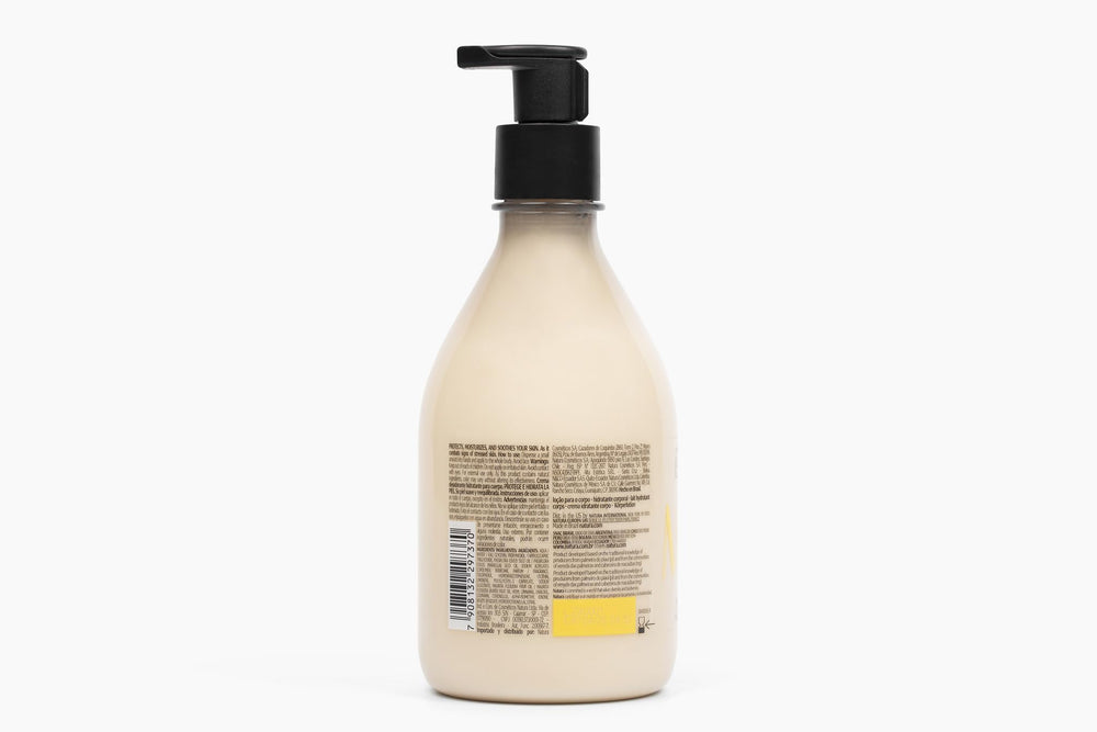 Natura Ekos loción cuerpo textura cremosa para piel tersa y cómoda.