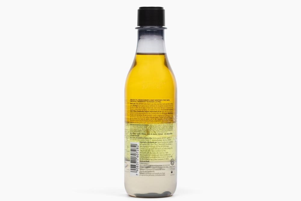 Natura Maracuja – texture satinée sur peau pour fini léger et agréable.
