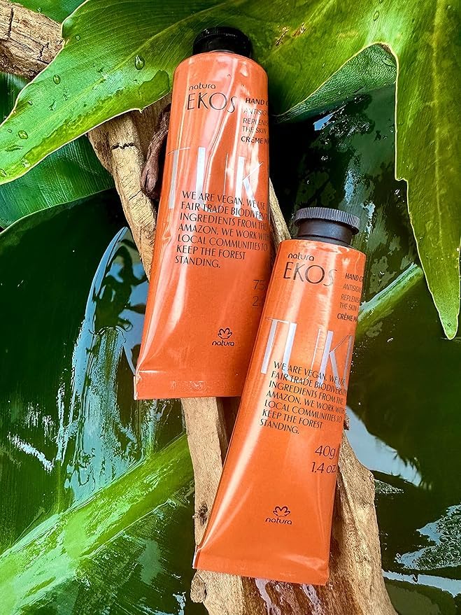 Envase practico de 75 g para llevar la crema Natura Tukuma a cualquier lugar.