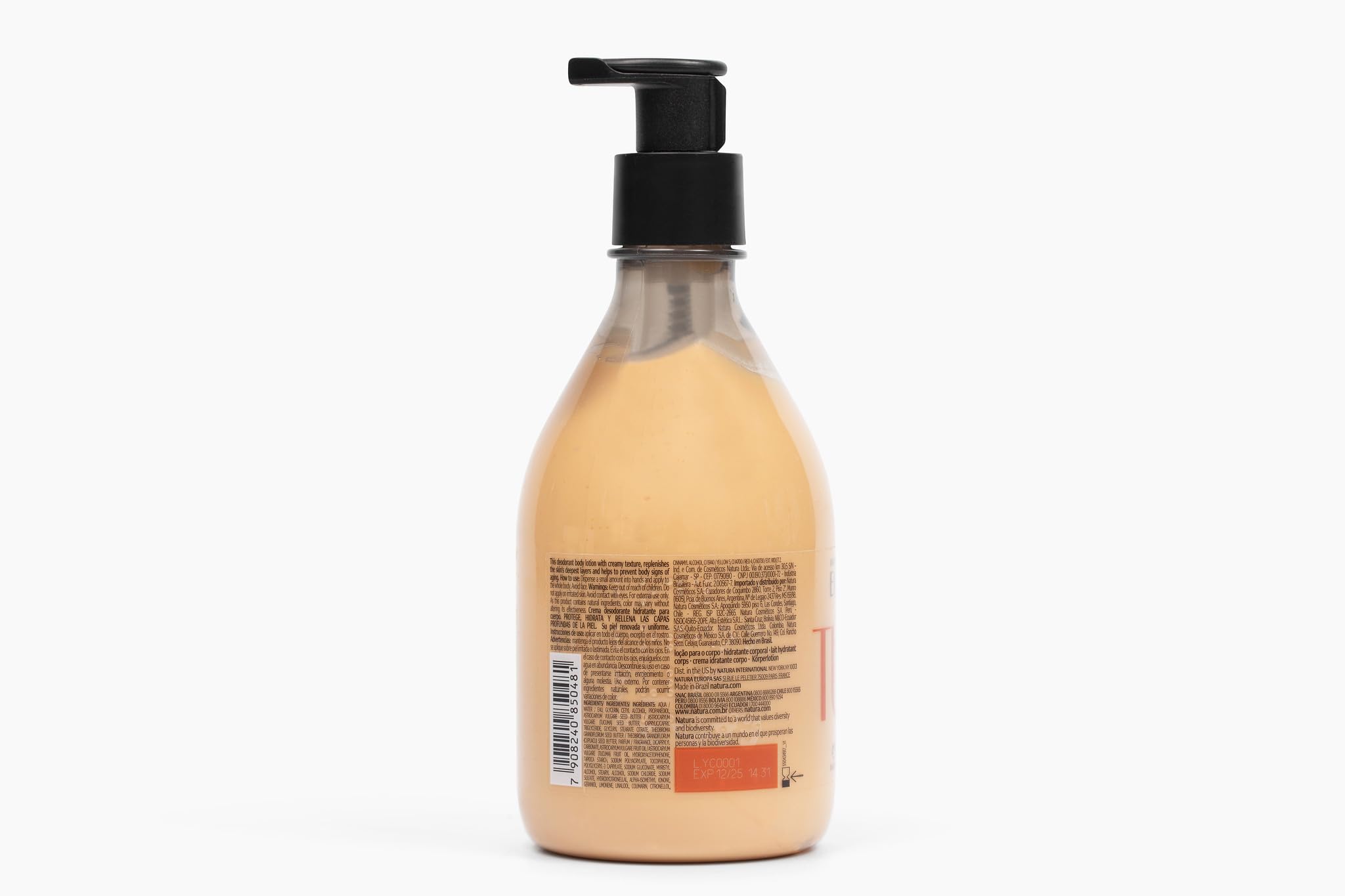 Natura Tukumã – texture riche et non grasse, peau douce.