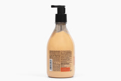 Natura Tukumã – texture riche et non grasse, peau douce.