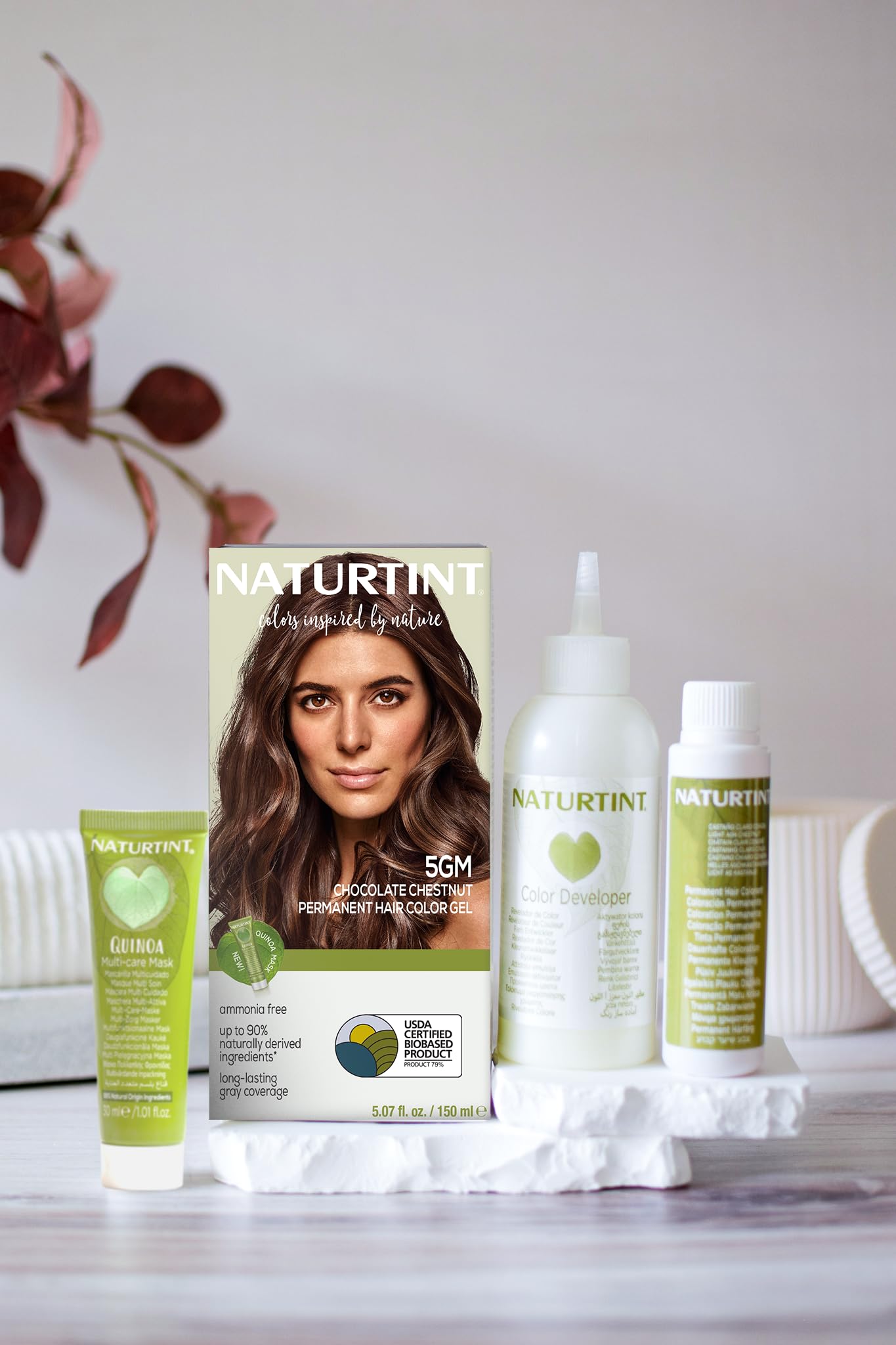 Naturtint 5GM Chocolate Chestnut cabello brillante y suave tras la coloración.
