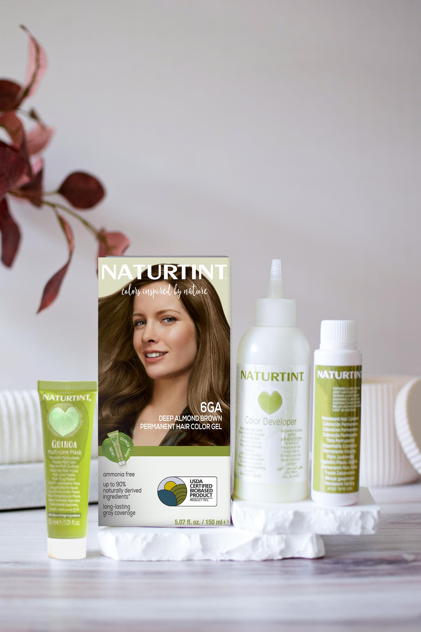 Naturtint 6GA mezcla cremosa para un color uniforme.