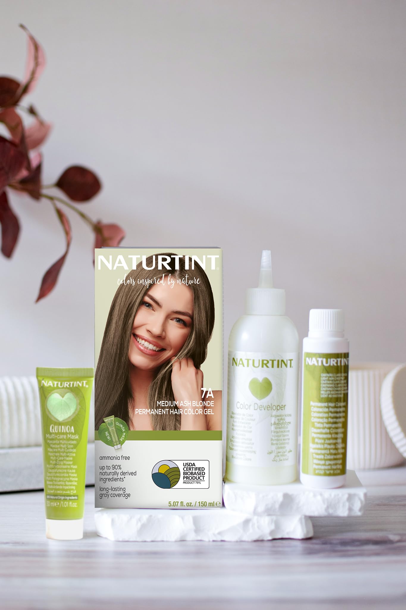 Naturtint 7A, rubio ceniza medio, cobertura de canas de forma natural.
