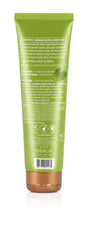 Aplicación de mascarilla Naturtint para cabello dañado aporta suavidad.