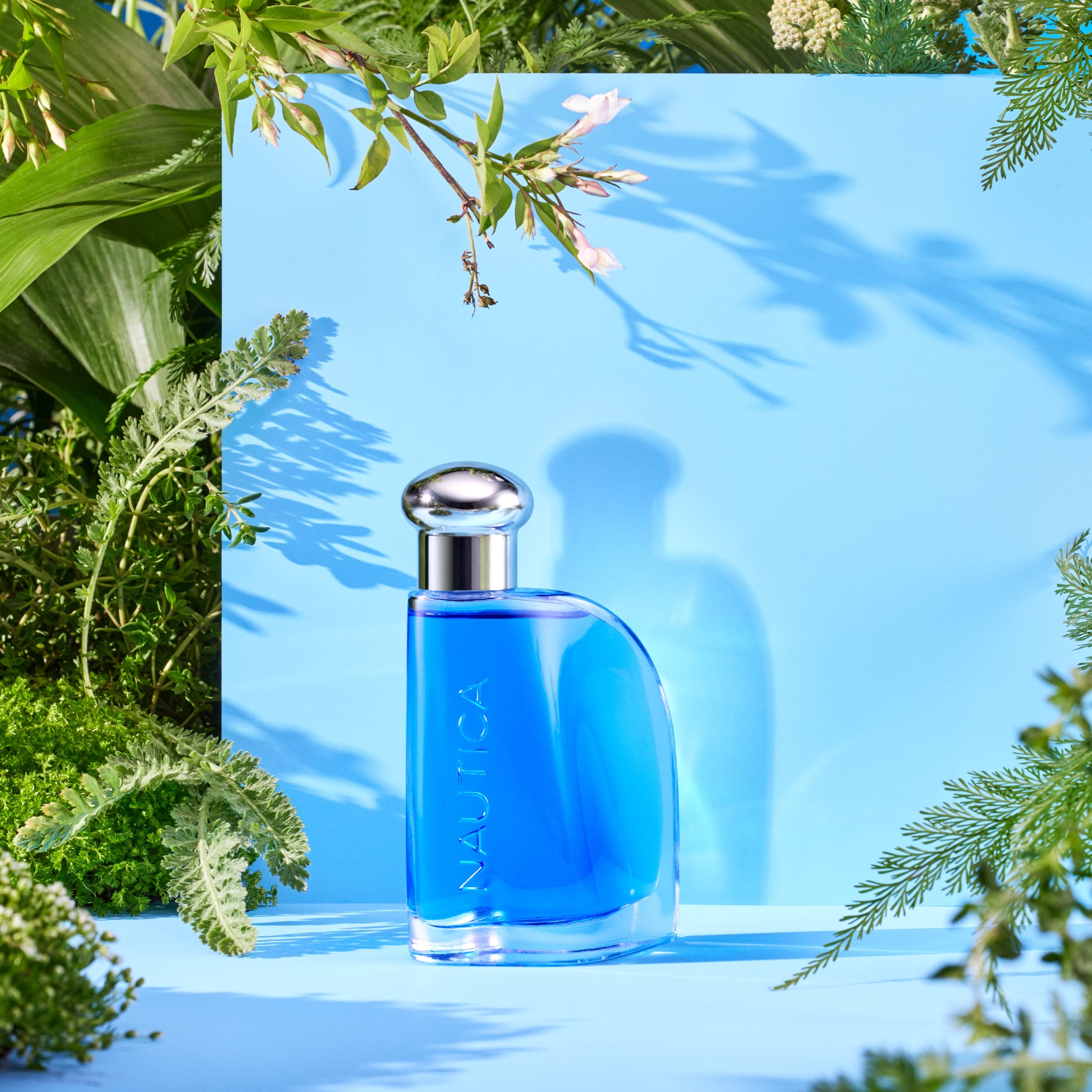 Nautica Blue, caja de empaque ideal para regalo.