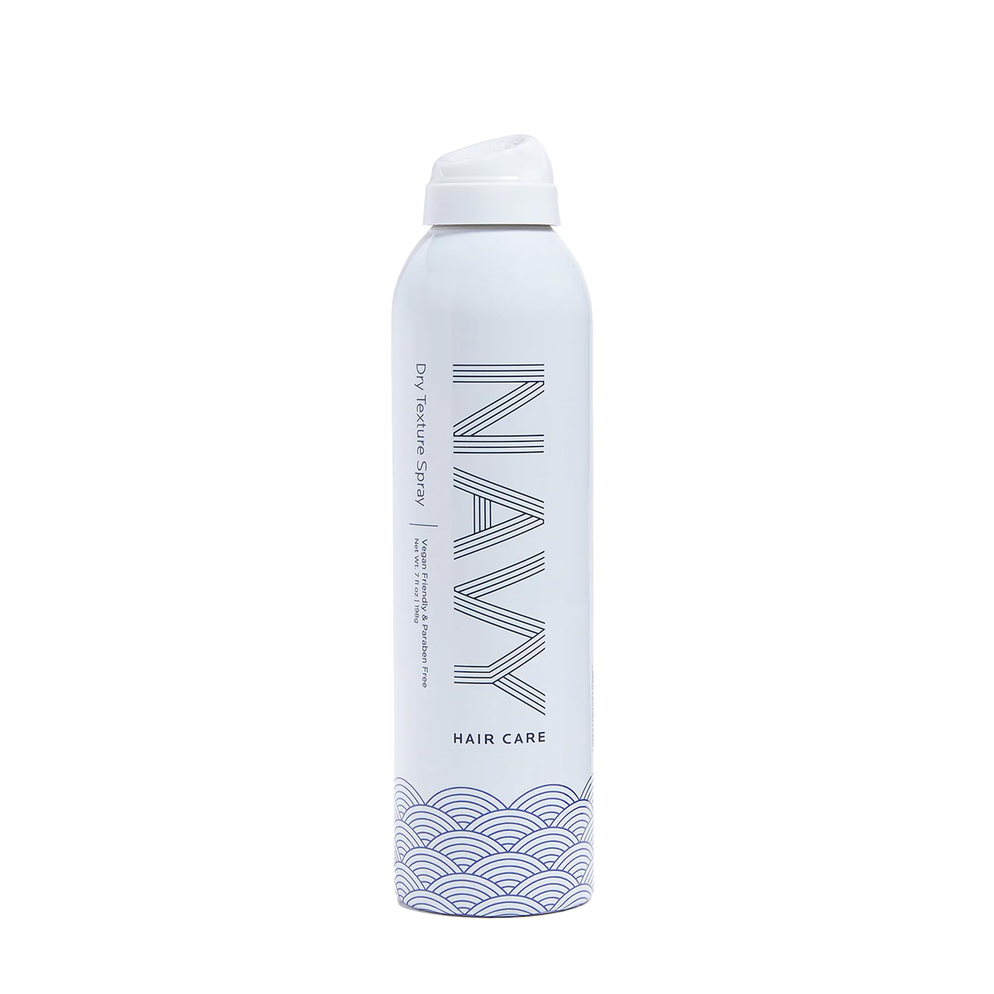 Navy Hair Care Dry Texture Spray ofrece volumen instantáneo para peinados duraderos.