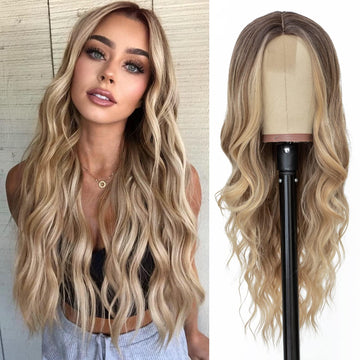 NAYOO Peluca larga ombre blonde, rizos suaves y parte media para un look natural.