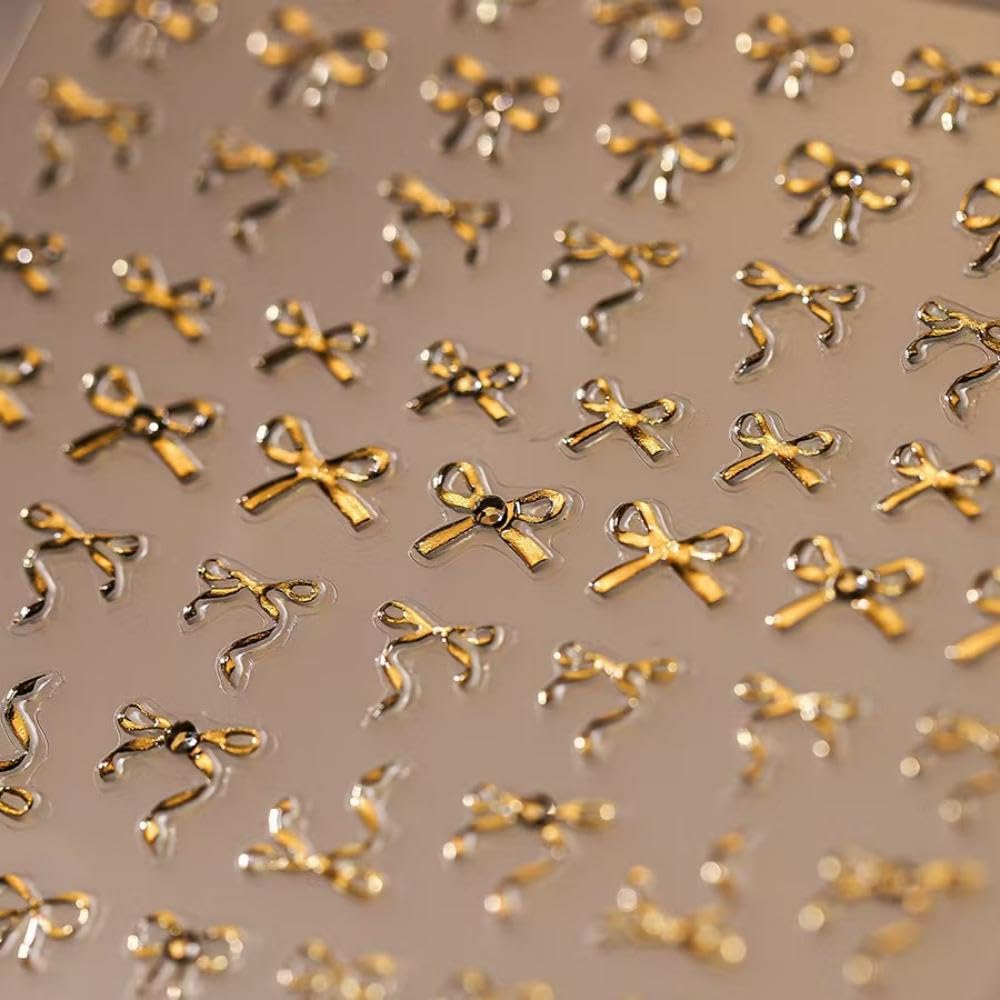 NBNTGH stickers con ornamentos dorados aportan brillo y glamour a las uñas.