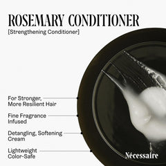 Conditionneur Nécessaire au romarin démontrant démêlage en douceur.