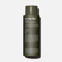 Texture crème gel du conditionneur Nécessaire, application facile sur cheveux fins.