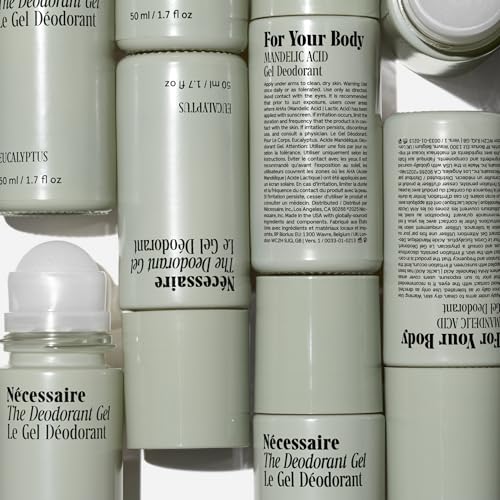 Nécessaire eucalyptus deodorant gel application scene demonstrates daily use by active individuals.