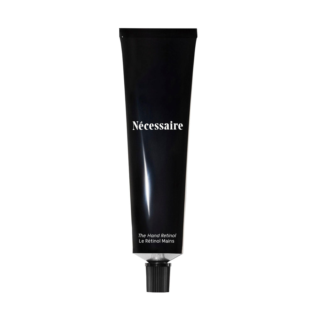 Nécessaire Hand Retinol, bote; cuidado de manos con retinol suave.