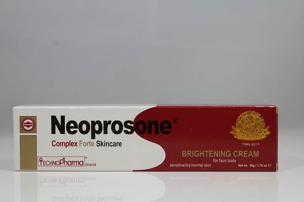 Neoprosone aplicación nocturna, rutina de cuidado fácil.