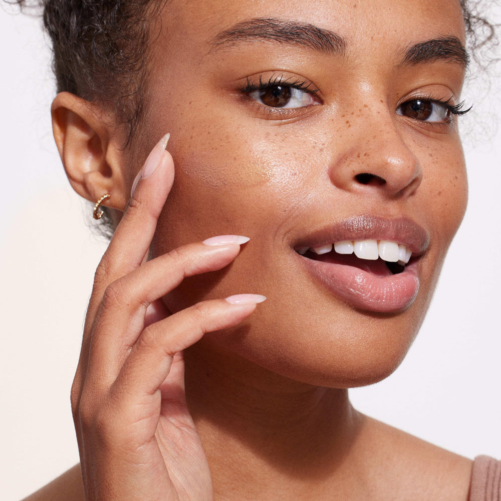 Neutrogena Purescreen: fórmula resistente al agua para uso diario activo.