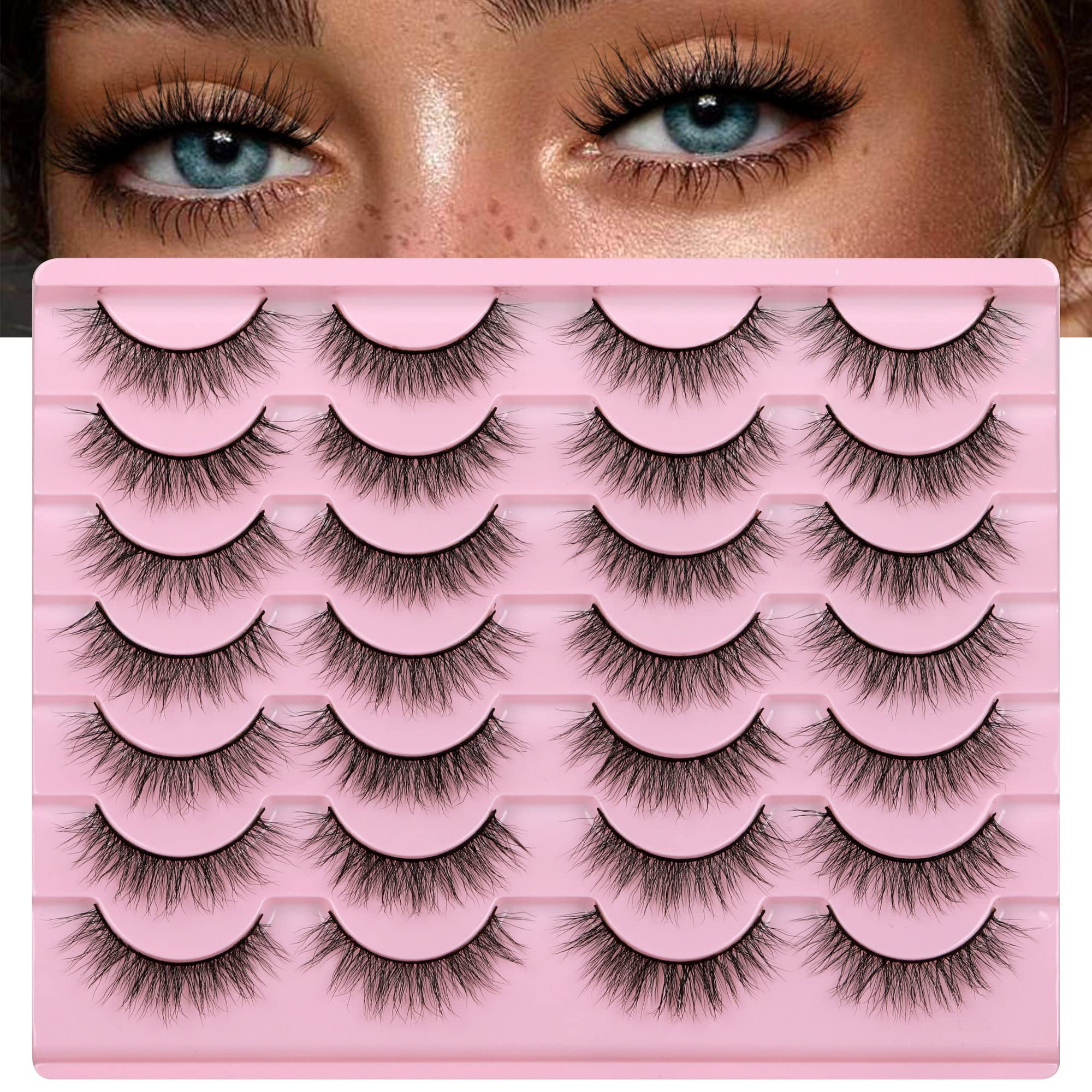 Pestañas Newcally naturales con volumen tridimensional y aspecto suave.