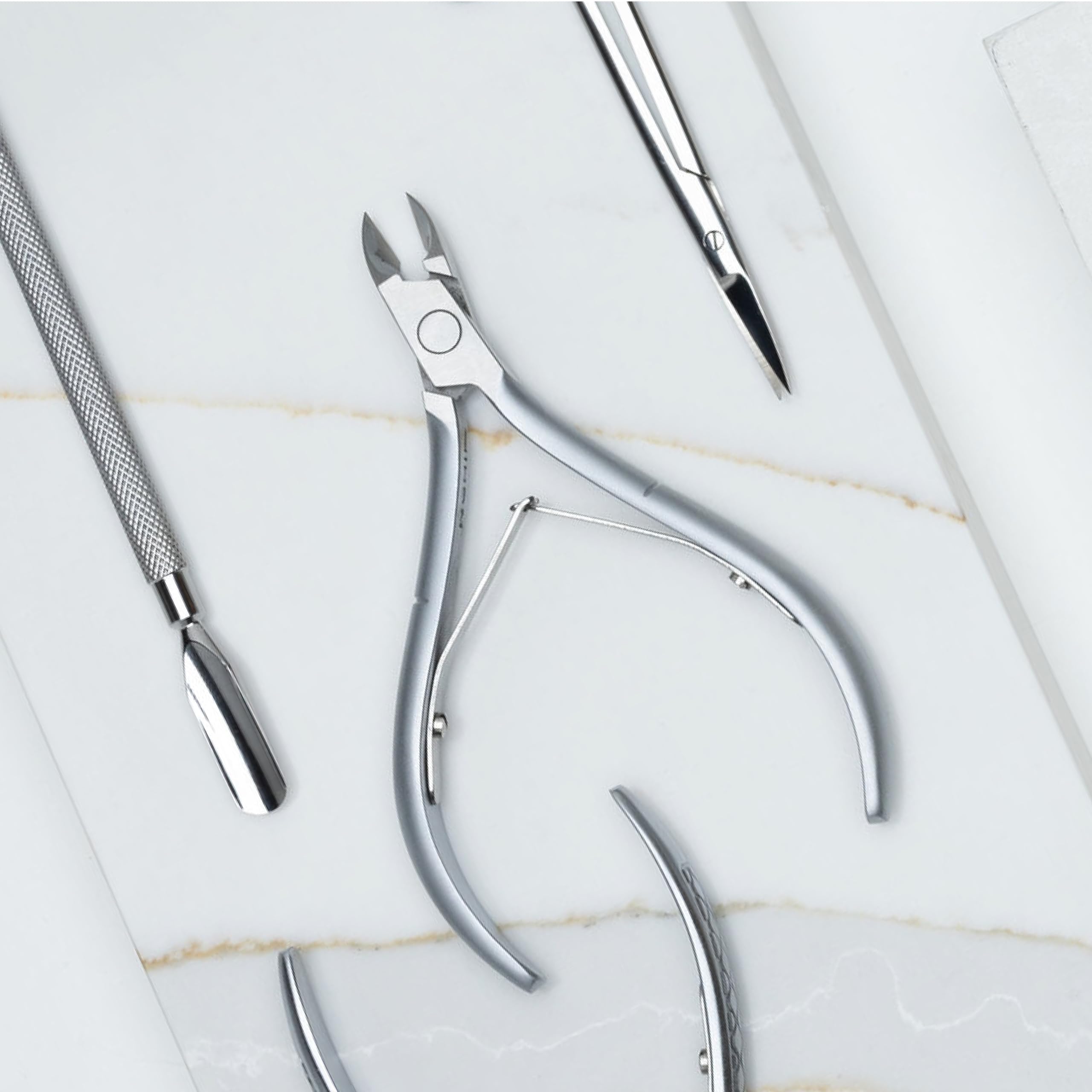 NGHIA corta-cuticulas en mano ergonomica para salones