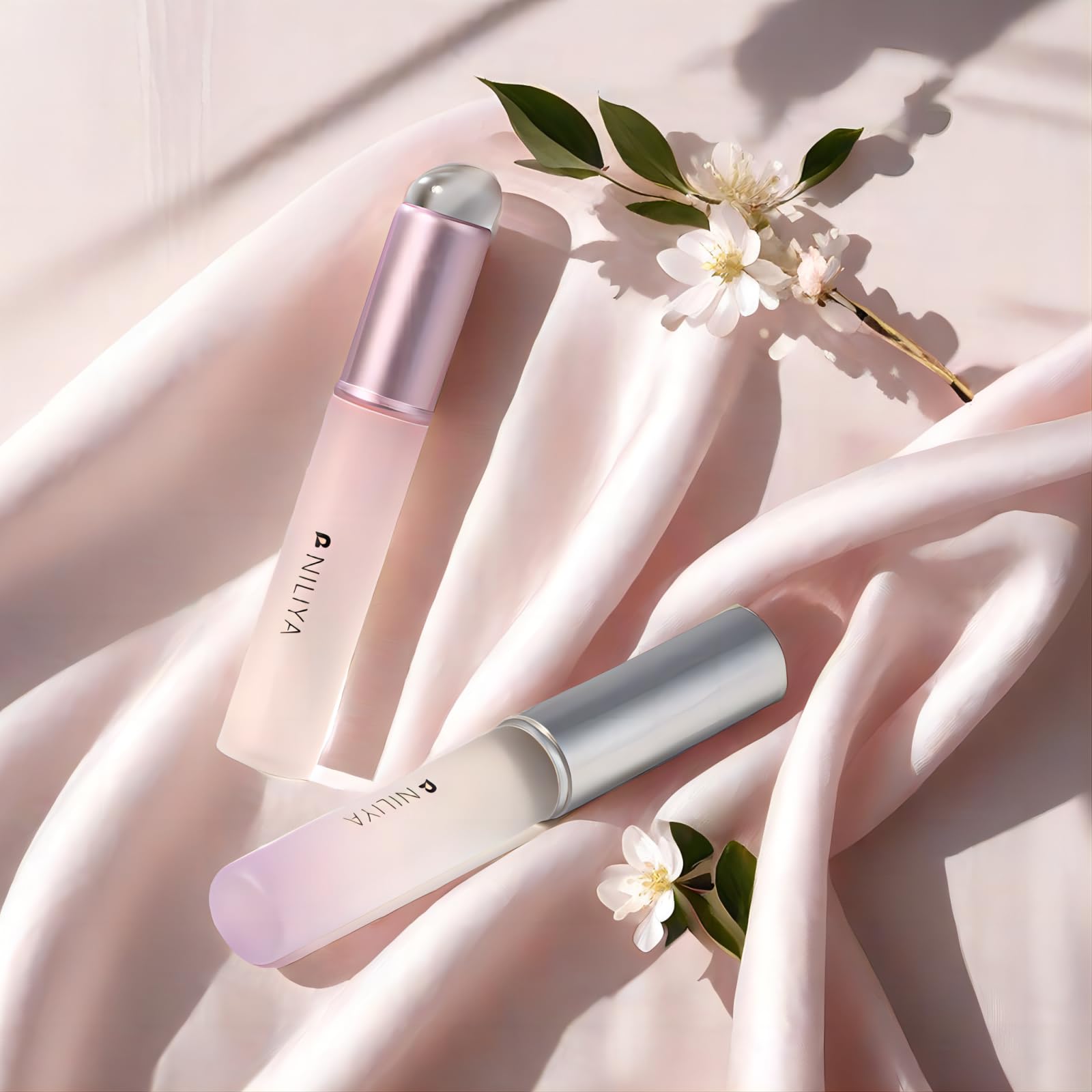 NILIYA mango ergonómico de ABS, agarre cómodo durante maquillaje.
