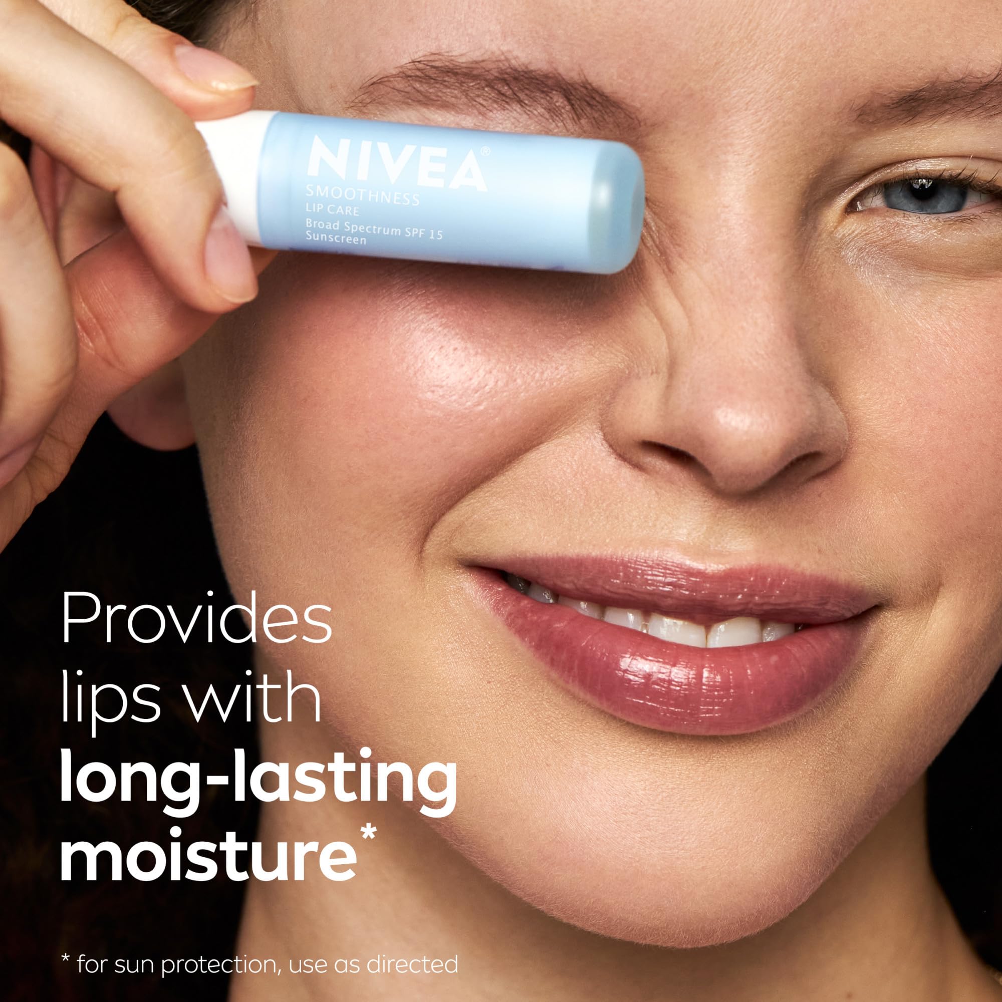 Bálsamo labial NIVEA con vitaminas C y E para nutrir