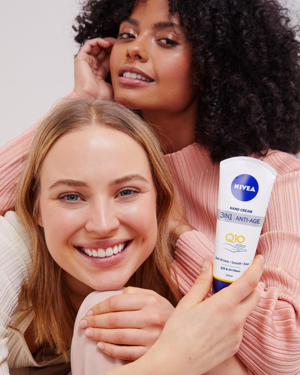 NIVEA con aroma característico, sensación reconfortante.