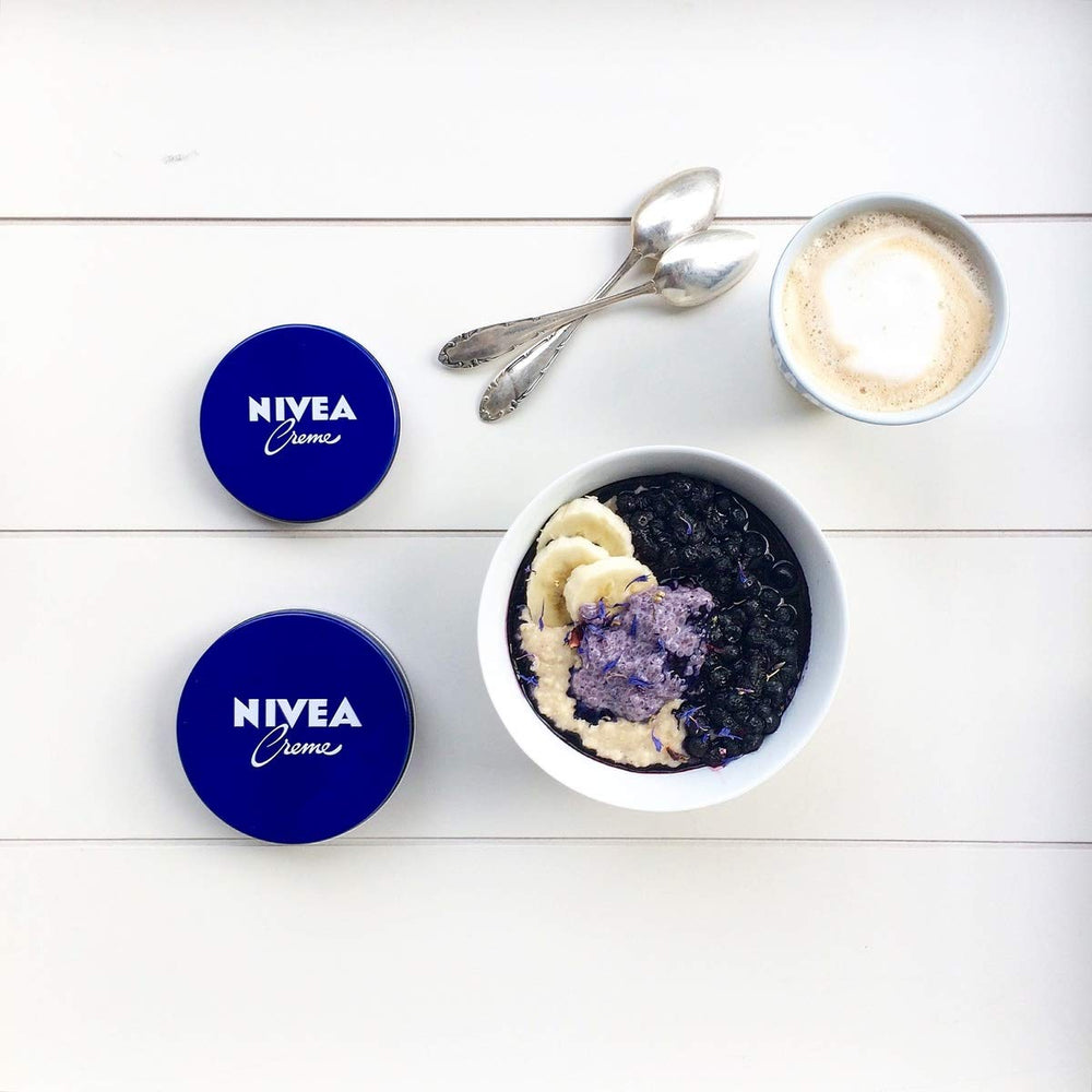 Formule NIVEA Creme dermatologiquement approuvée et adaptée aux peaux sensibles.