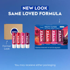 NIVEA Cuidado Labial sabor fresa, tono ligero y labios suaves.