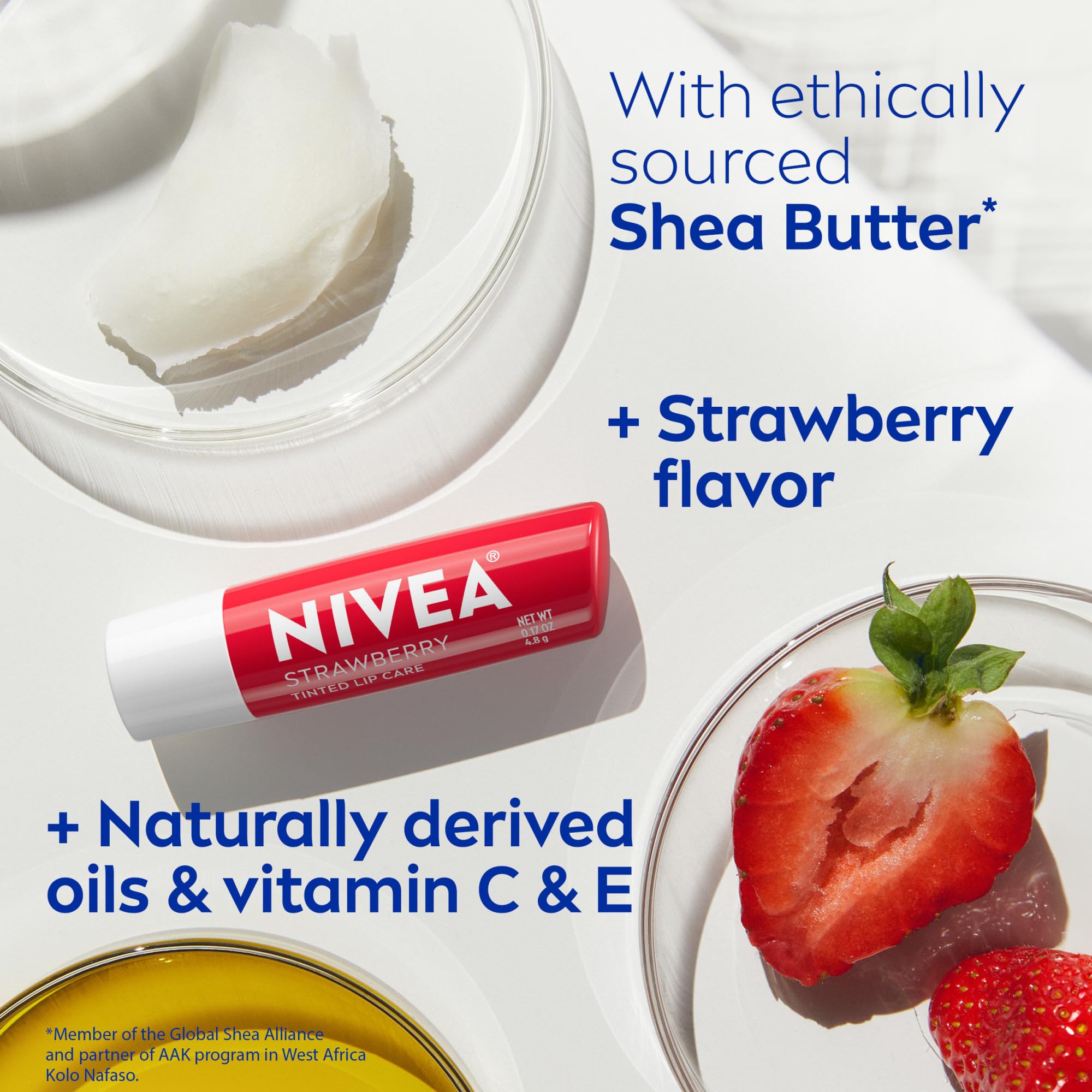 NIVEA Cuidado labial fruta fresa: envase compacto para retoques rápidos