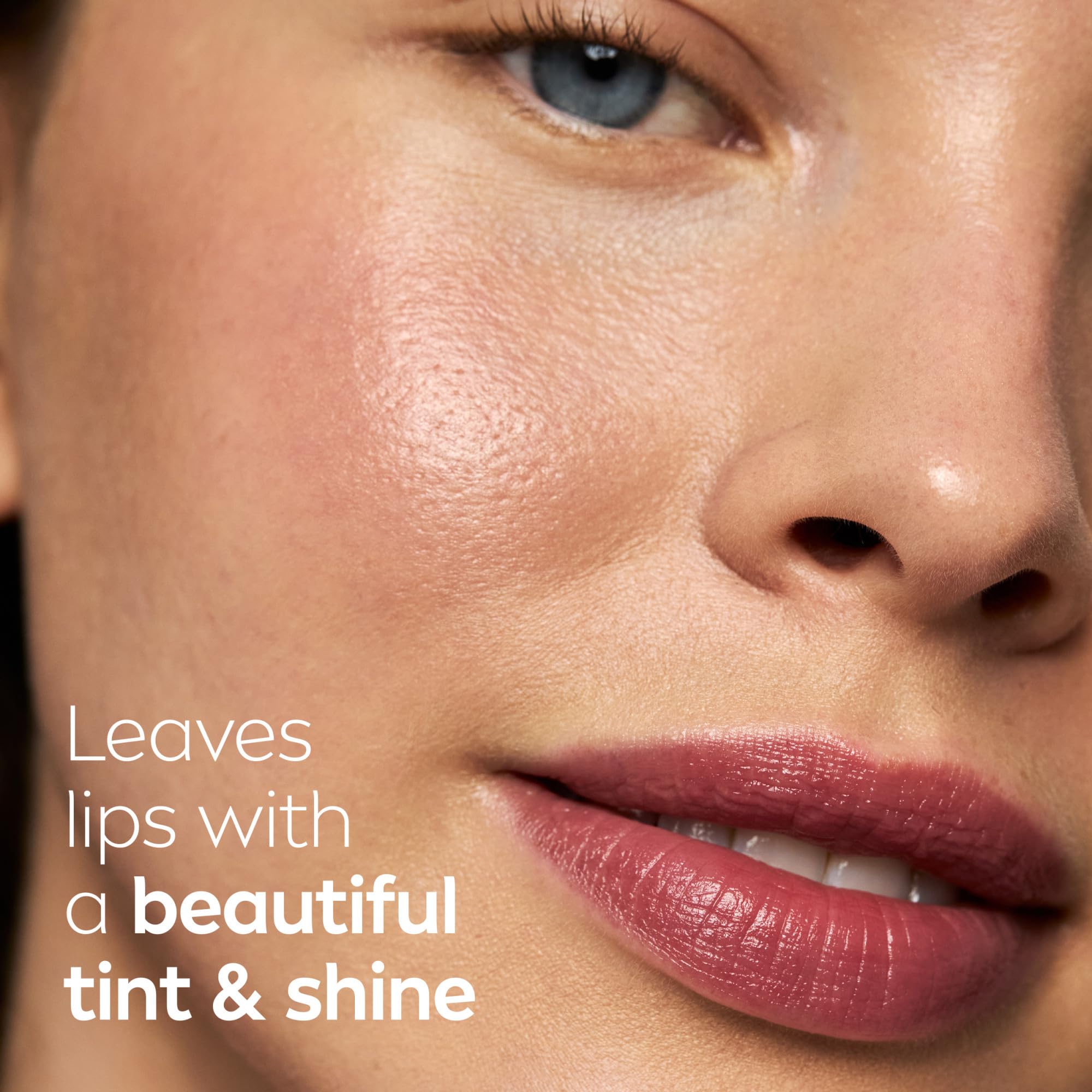 NIVEA Cuidado Labial sabor sandía, color refrescante y nutrición.