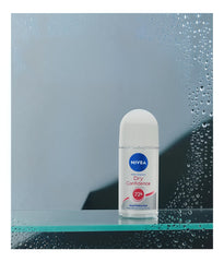 NIVEA Desodorante rodillo seco, aroma fresco que perdura, uso diario.