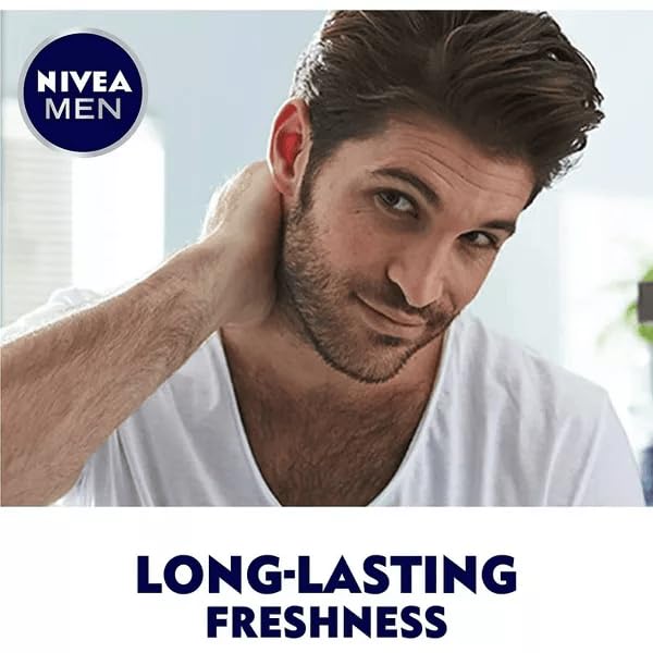 Frente del envase de NIVEA HOMBRE Protección Plateada con diseño limpio