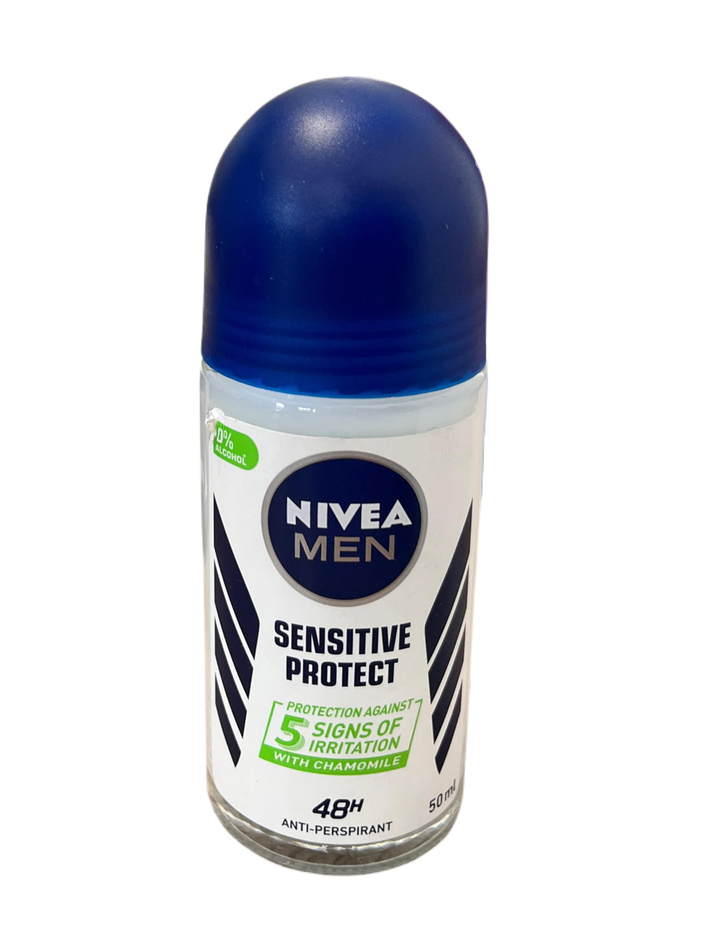 NIVEA MEN Sensitive Protect 48H desodorante en botella, protección suave para piel sensible.