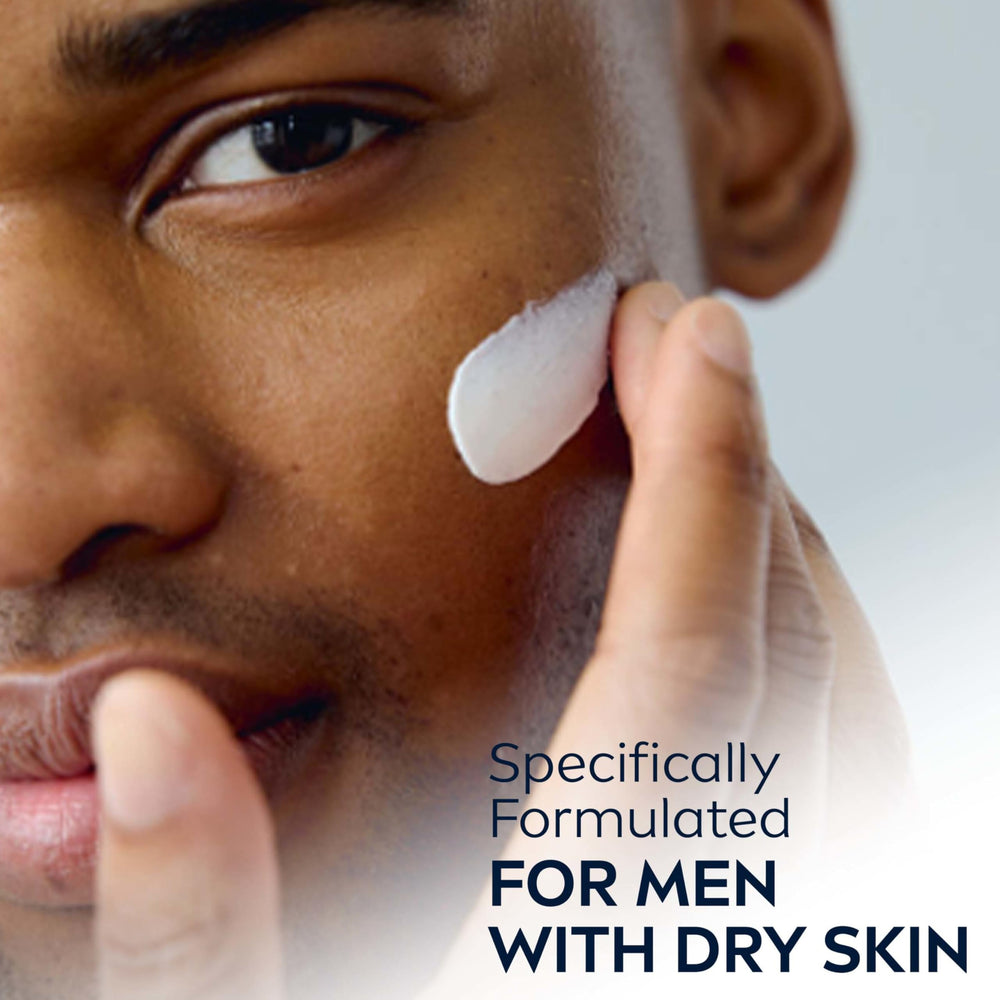 NIVEA MEN Soin visage Aloe Vera et Provitamine B5, peau nourrie.