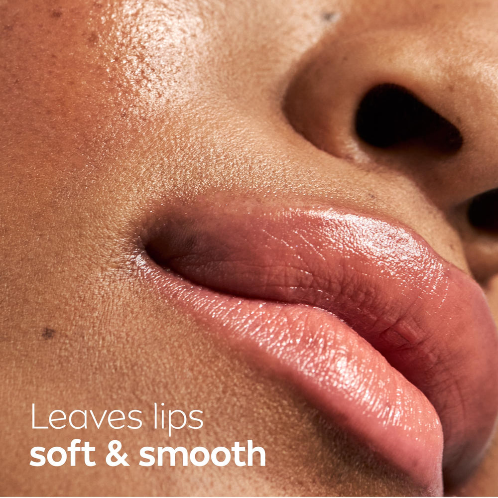 Paquete de cuatro bálsamos labiales NIVEA para casa