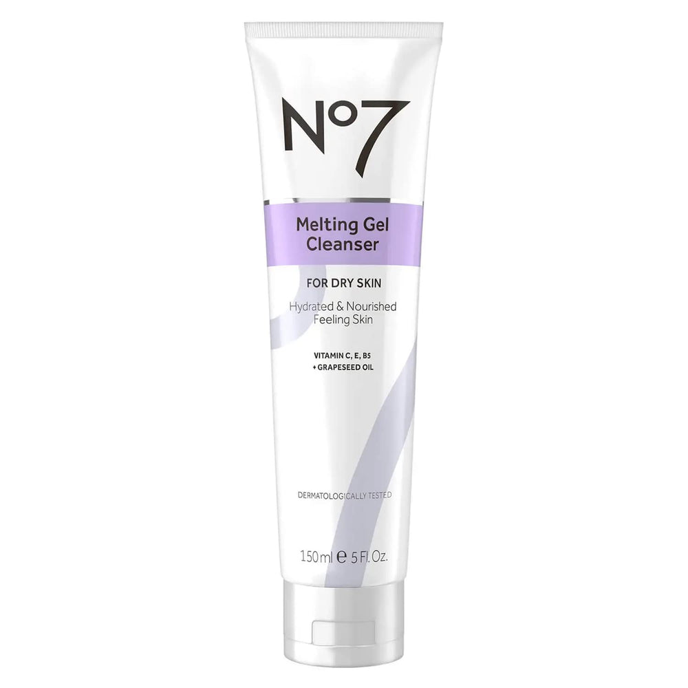 No7 desmaquillante bálsamo con vitamina C, limpia y suaviza la piel.