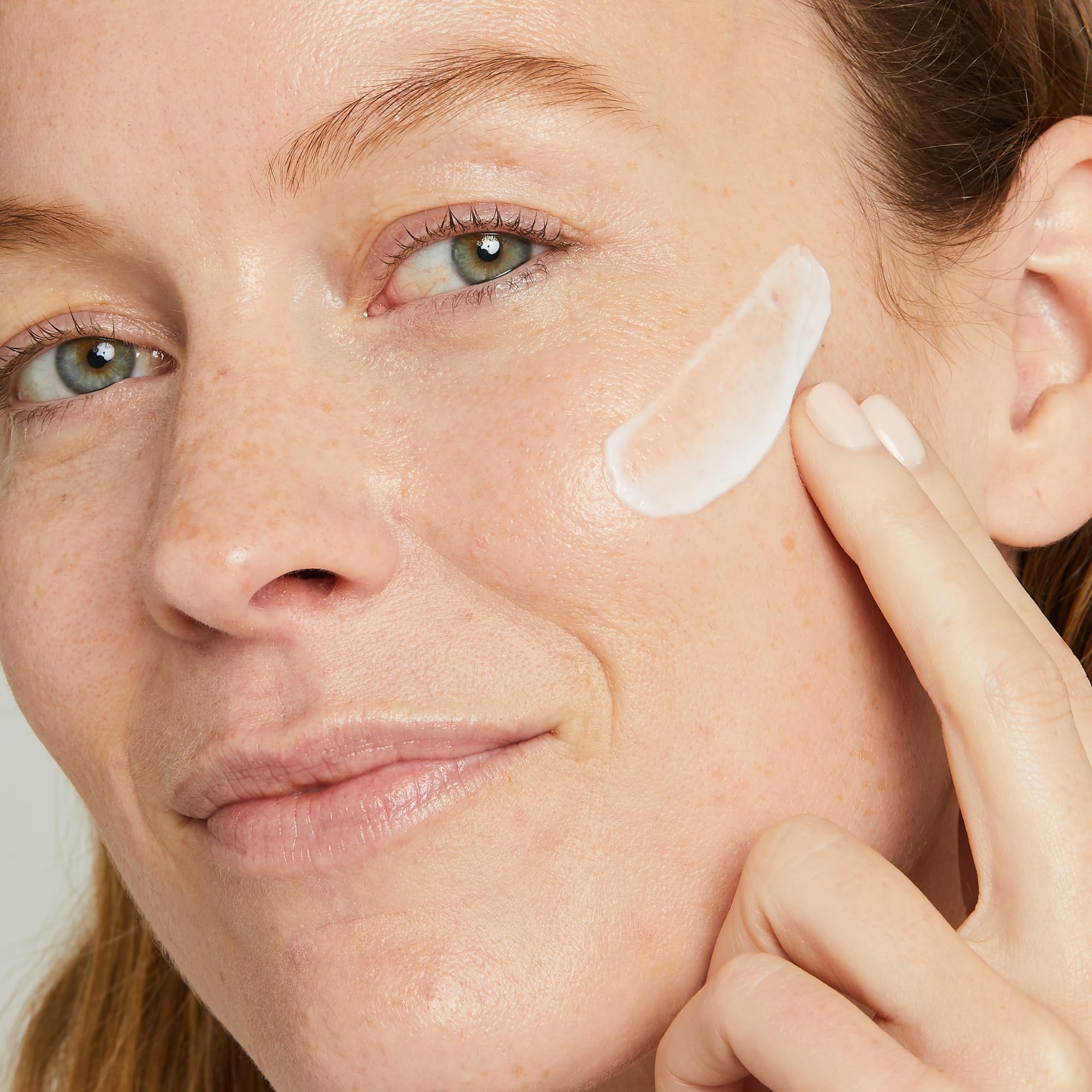 Ingrédients actifs No7: rétinol pur et acide hyaluronique hydratants