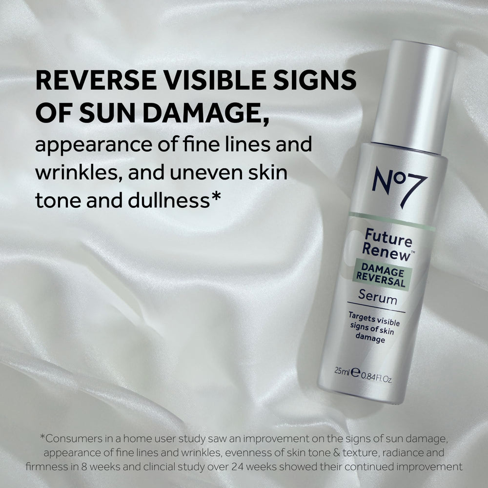No7 Future Renew Serum textura ligera que se absorbe sin dejar grasa en la piel.