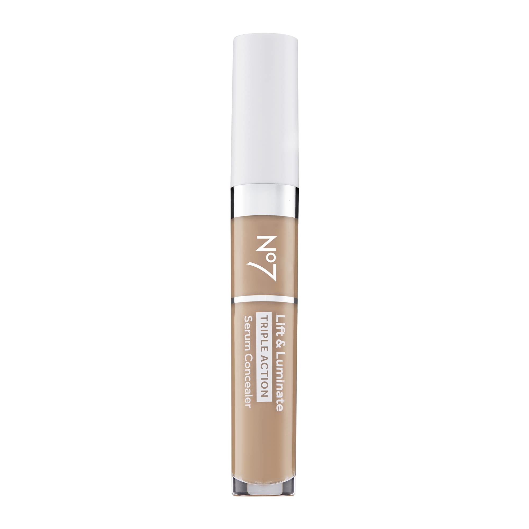 No7 Lift & Luminate concealer en tubo de 8 ml para cubrir manchas y ojeras con radiancia suave.