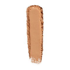 No7 Lift & Luminate polvo compacto, brillo natural para piel iluminada.