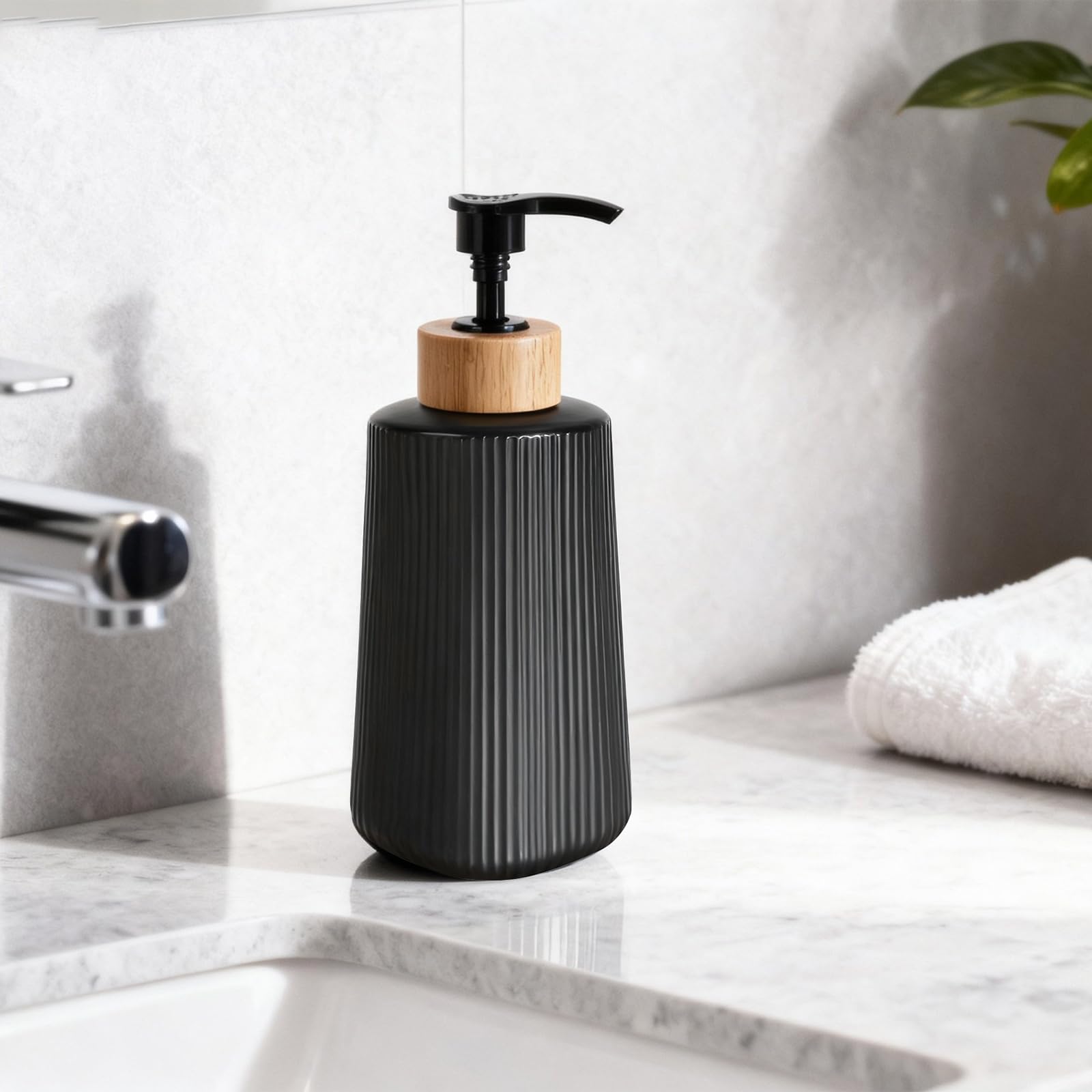 Dispensador Nortsa Miira para lavado de platos, fácil de rellenar