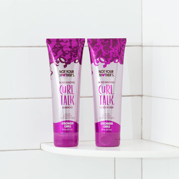 Not Your Mother's Curl Talk aplicación en la mano, dosis adecuada para todo el cabello