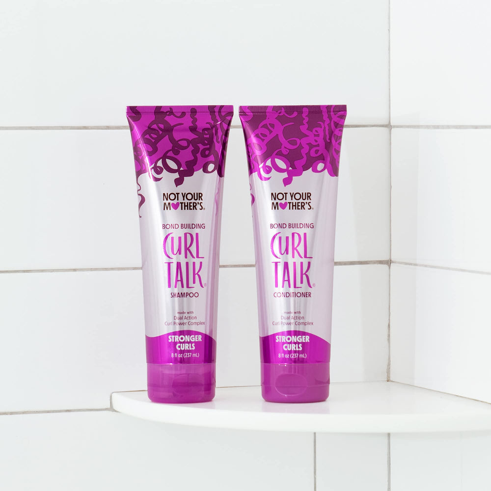 Not Your Mother's Curl Talk aplicación en la mano, dosis adecuada para todo el cabello