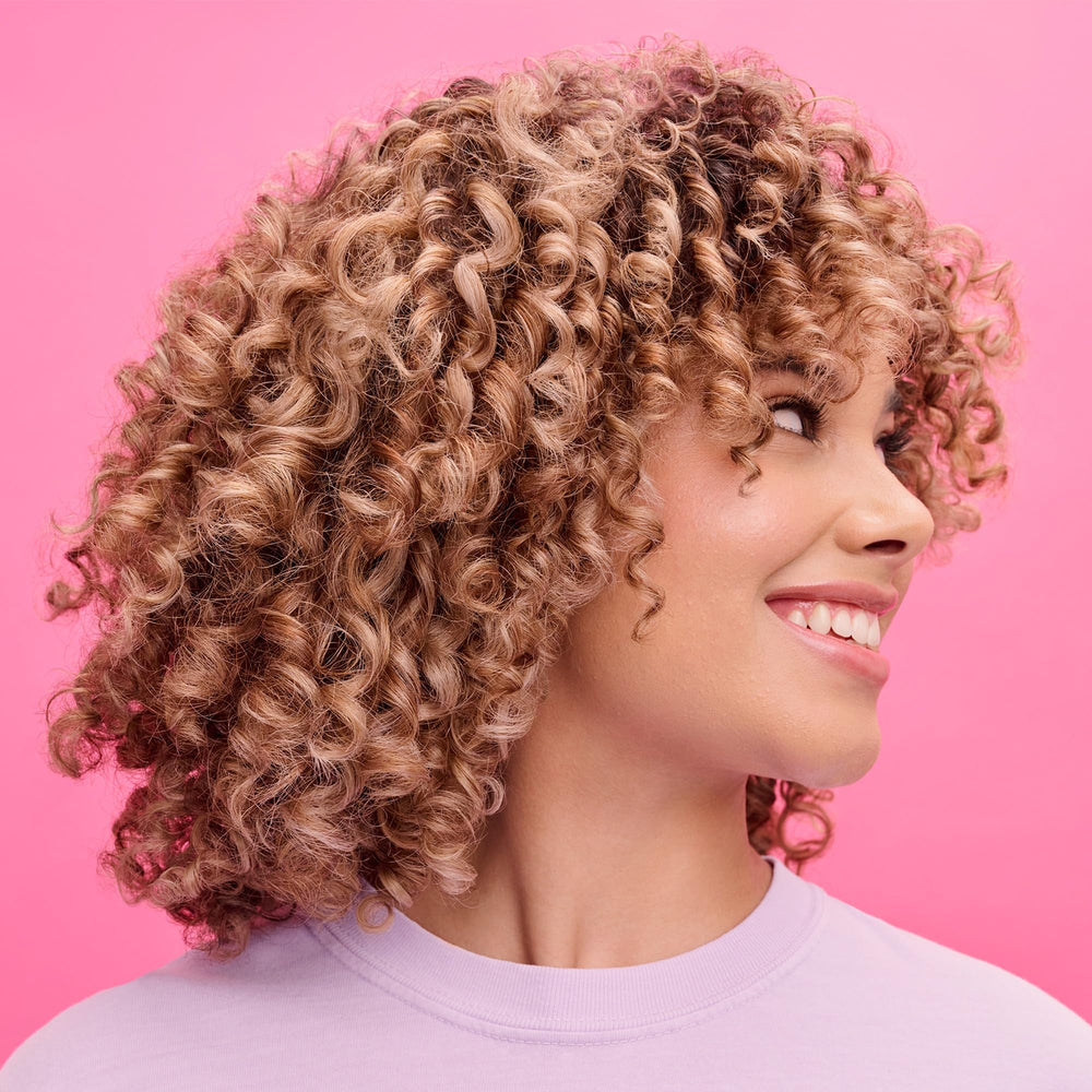 Uso diario Not Your Mother's Naturals para cabello rizado y definición suave