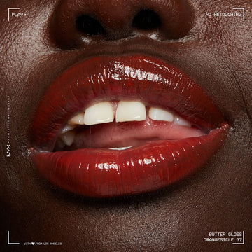 NYX Butter Gloss Orangesicle disponible para un acabado cálido y luminoso.