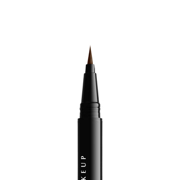 Retoque rápido diario con NYX Lift & Snatch.