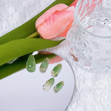 NZRAESTRS uñas postizas flor y diseño 3D para una manicura duradera