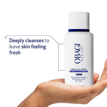 Obagi Nu-Derm Gel Espumoso, textura cremosa, deja sensación suave tras la limpieza.