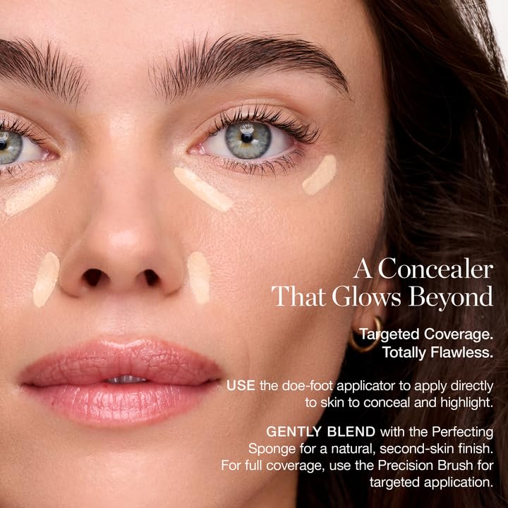 Ogee Concealer brinda cobertura total para ocultar ojeras y lograr un acabado uniforme.