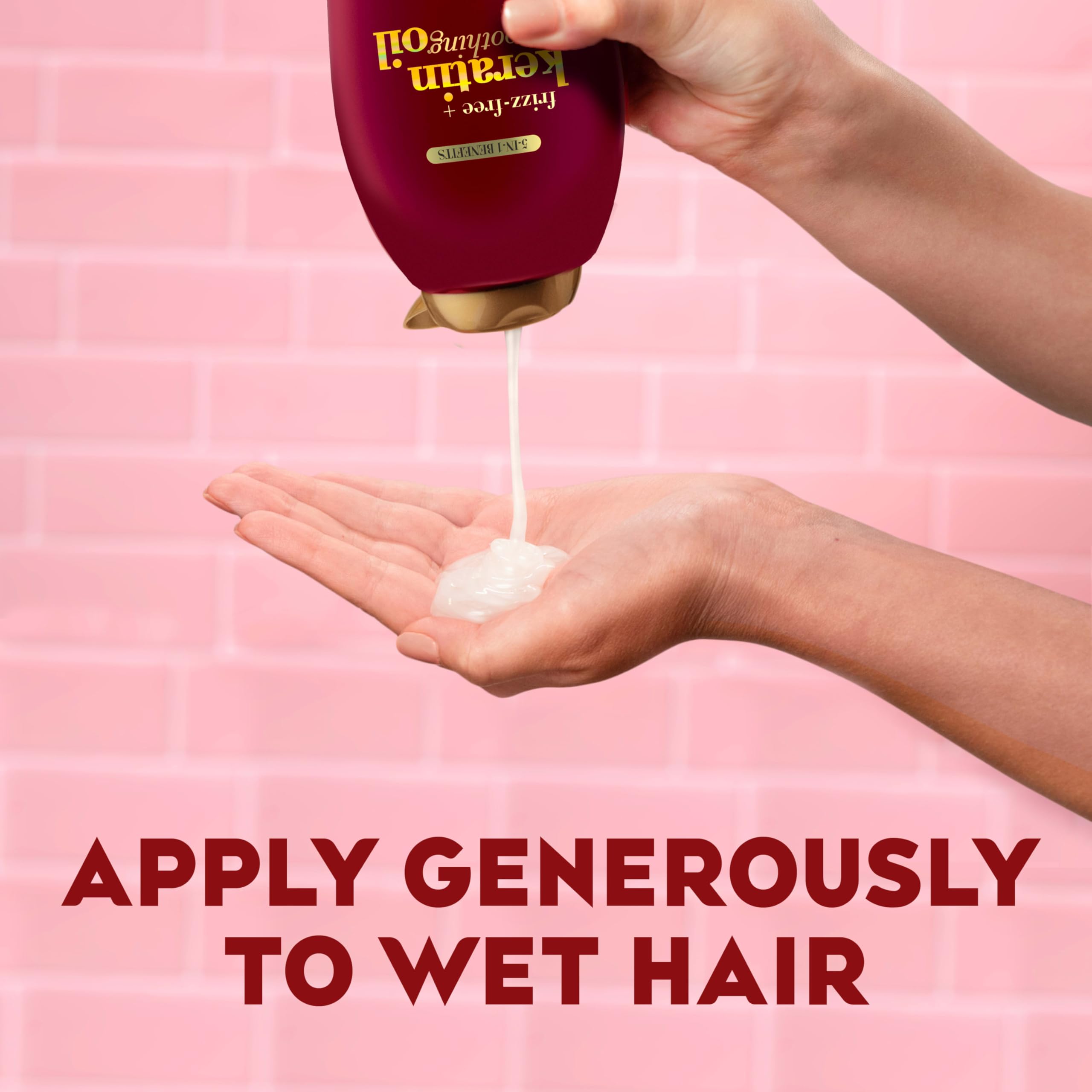 OGX Champú Antifrizz con Keratina, botella abierta, sin sensación grasa.
