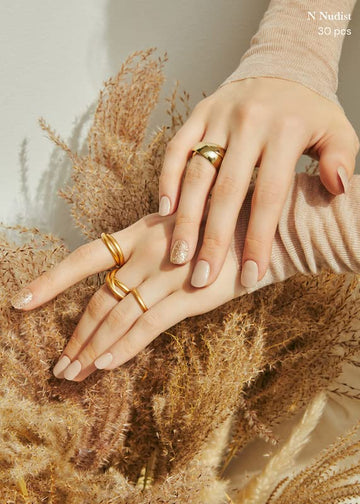 ohora accent swatches with nude wraps demonstrating mix-and-match style