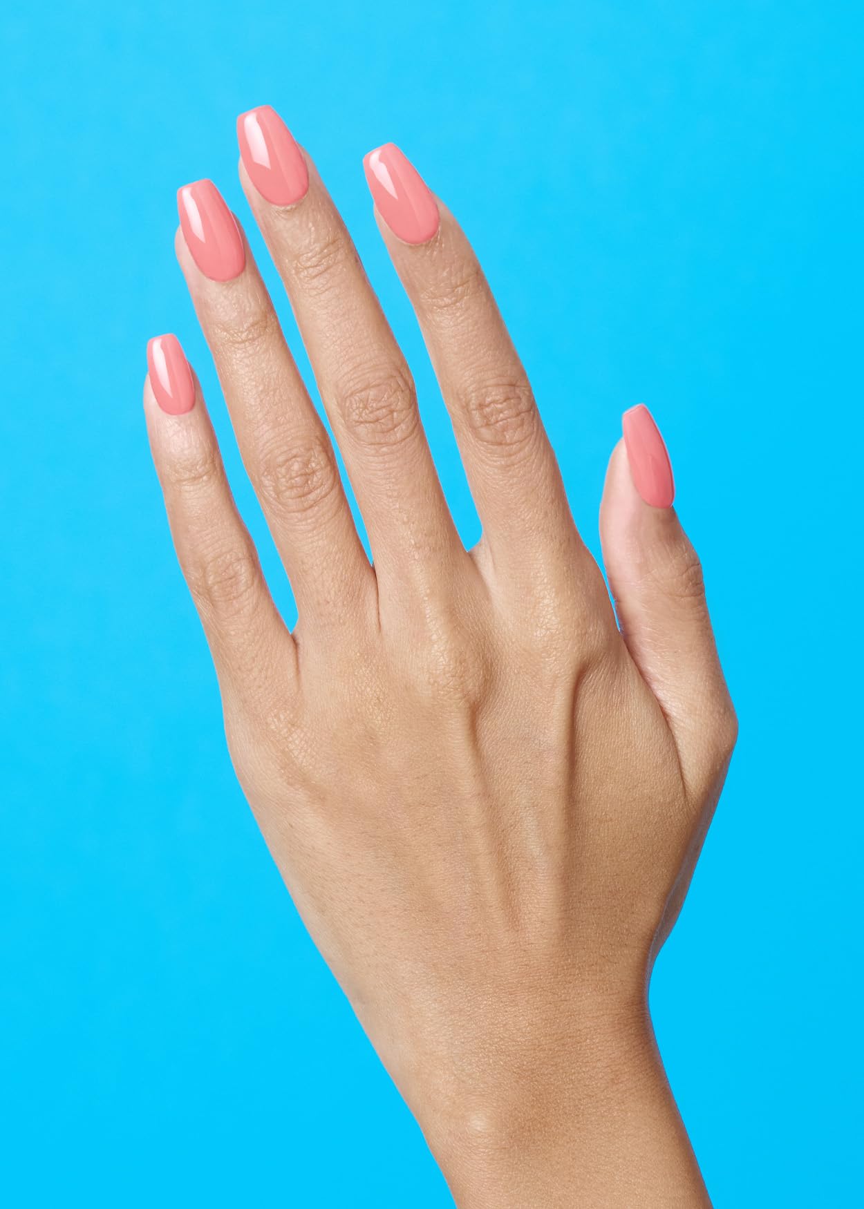 ohora N Cream Glow, aplicación fácil para uñas lisas y uniformes.